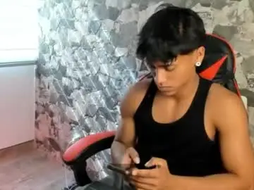 Chaturbate Sex Cam of zyzz_1812