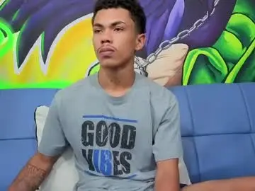 Chaturbate Watch Live Sex Cams of daniels6959