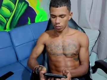 Chaturbate Nude Webcam of daniels6959