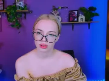 Chaturbate Adult Video Chat of darly_honey