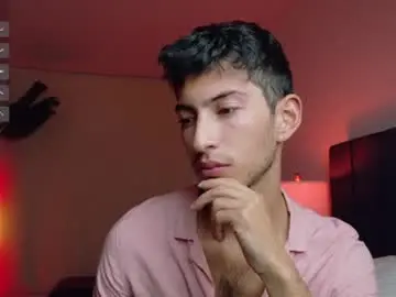 Chaturbate Live Porn of ethan_skiny_