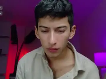 Chaturbate Live Sex of ethan_skiny_