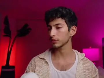 Chaturbate Live Sex of ethan_skiny_