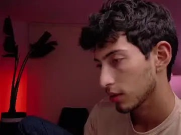 Chaturbate Sex Chat of ethan_skiny_