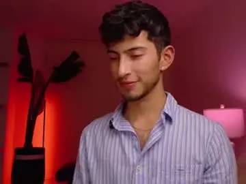 Chaturbate Live Porn of ethan_skiny_