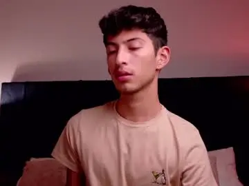 Chaturbate Free Porn Cam of ethan_skiny_