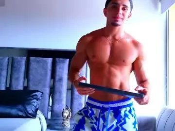 Chaturbate Best live sex cam show of santin_seans