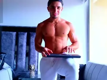 Chaturbate Best live sex cam show of santin_seans