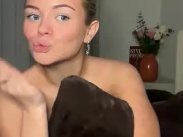 Chaturbate Live Sex Cam of taliavaine