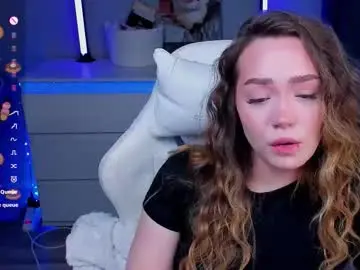 Chaturbate Live Sex Cam of hottease_pvt