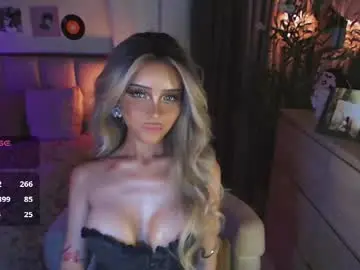 Chaturbate Live Sex Cam of the_enchantressxx