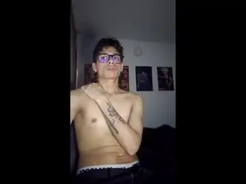 Chaturbate Free Live Porn of holis2127489