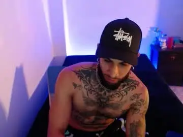 Chaturbate Best live sex cam show of luciifer_hills