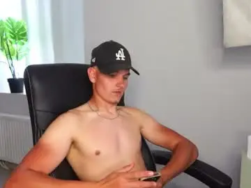 Chaturbate Adult Webcam of damien_dallas