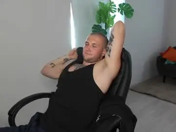 Chaturbate Nude Webcam of damien_dallas