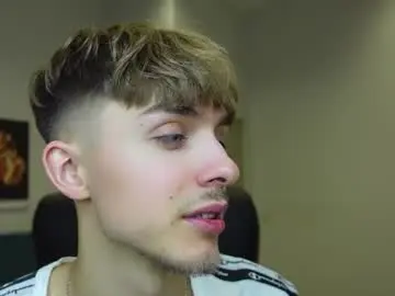 Chaturbate Sex Cam of damien_dallas