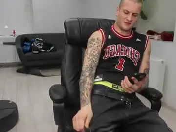 Chaturbate Sex Cam of damien_dallas