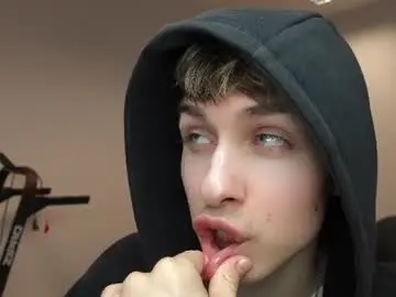 Chaturbate Free Porn Cam of damien_dallas