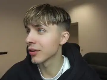Chaturbate Sex Cam of damien_dallas