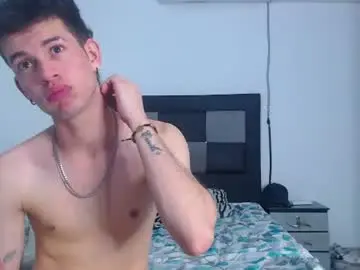 Chaturbate Free Porn Cam of double_temptation69
