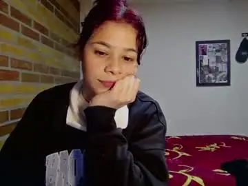 Chaturbate Live Porn of madin_18