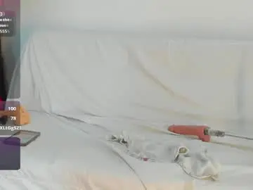 Chaturbate Live Sex Cam of mara_clob