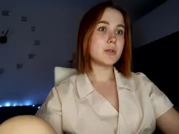 Chaturbate Free Porn Cam of bellahoneyy_