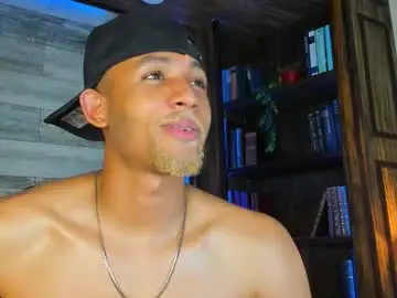 Chaturbate Adult Webcam of bento_fox