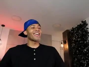 Chaturbate Free Live Porn of bento_fox