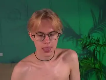 Chaturbate Adult Video Chat of liam_blair