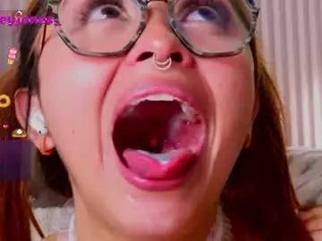 Chaturbate Private Sex Chat of milleyjones_