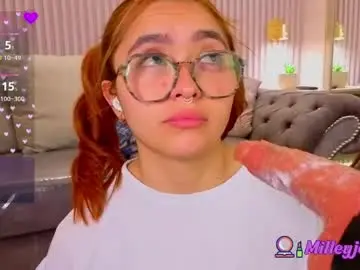 Chaturbate Sex Chat of milleyjones_