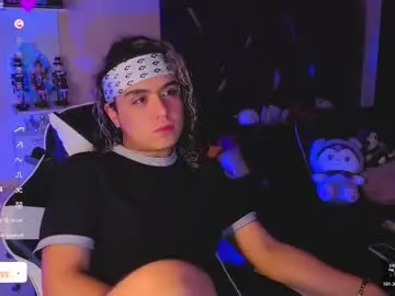 Chaturbate Best live sex cam show of derek_grey1