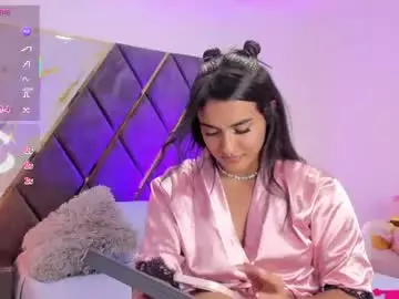 Chaturbate Live Sex Cam of sarayofficial