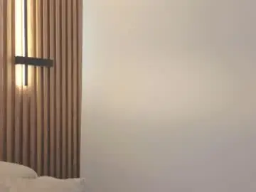 Chaturbate Live Sex Cam of bella_vg