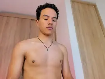 Chaturbate Nude Webcam of george_cams1