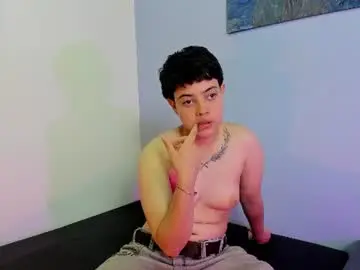 Chaturbate Live Sex Cam of lexa_kitty
