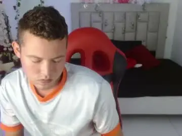 Chaturbate Adult Webcam of sven_fox723