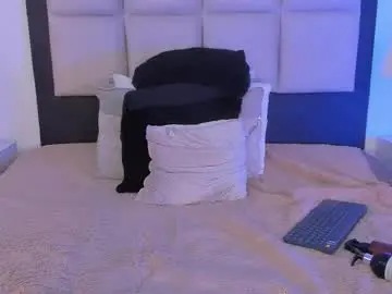 Chaturbate Sex Chat of tiny_thomm