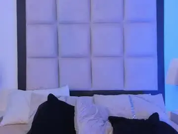 Chaturbate Sex Cam of tiny_thomm