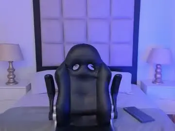 Chaturbate Sex Cam of tiny_thomm