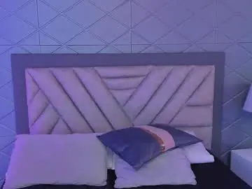 Chaturbate Sex Chat of tiny_thomm