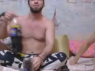 Chaturbate Live Sex Cam of alex_sarah_sex