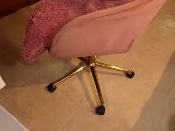 Chaturbate Watch Live Sex Cams of chloebritto