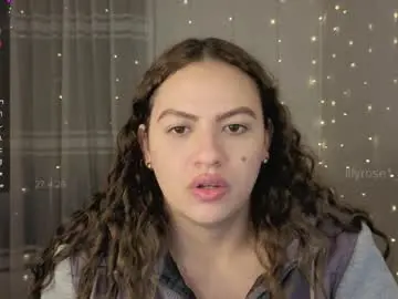 Chaturbate Live Sex Cam of lilyrose1_