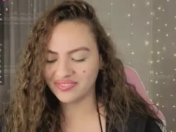 Chaturbate Nude Webcam of lilyrose1_
