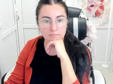 Chaturbate Live Sex Cam of lucyycharm