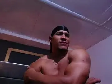 Chaturbate Live Sex Cam of adam_fit19cm