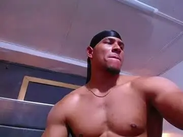 Chaturbate Free Porn Cam of adam_fit19cm