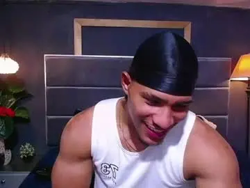 Chaturbate Live Sex Cam of adam_fit19cm